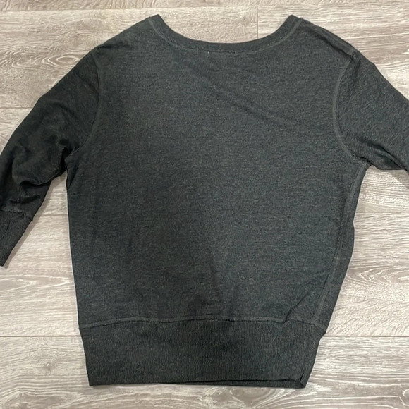 Aerie 3/4 Sleeve Embroidered Embellished Lightweight Gray Pocket Sweatsh… - Picture 16 of 16